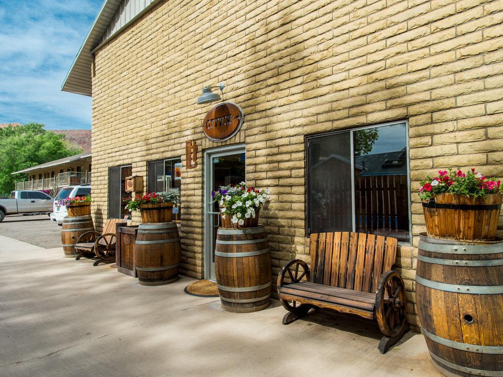 Rustic Inn Moab Exterior photo