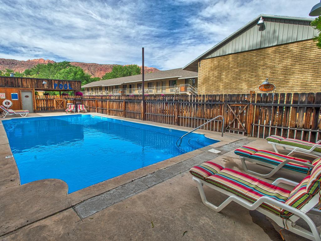 Rustic Inn Moab Exterior photo